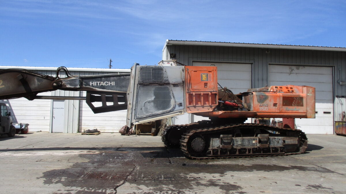 ちな Compact Excavator - Wajax - Hitachi